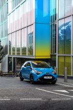 Toyota Aygo x-press 5-Door 2018 года (UK)